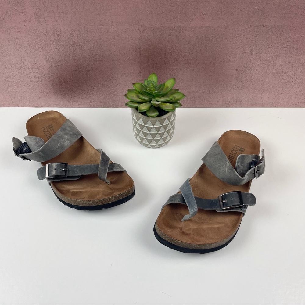 White Mountain Footbeds Gray Brown Buckle Sandals Shoes Flat Women Size 8M